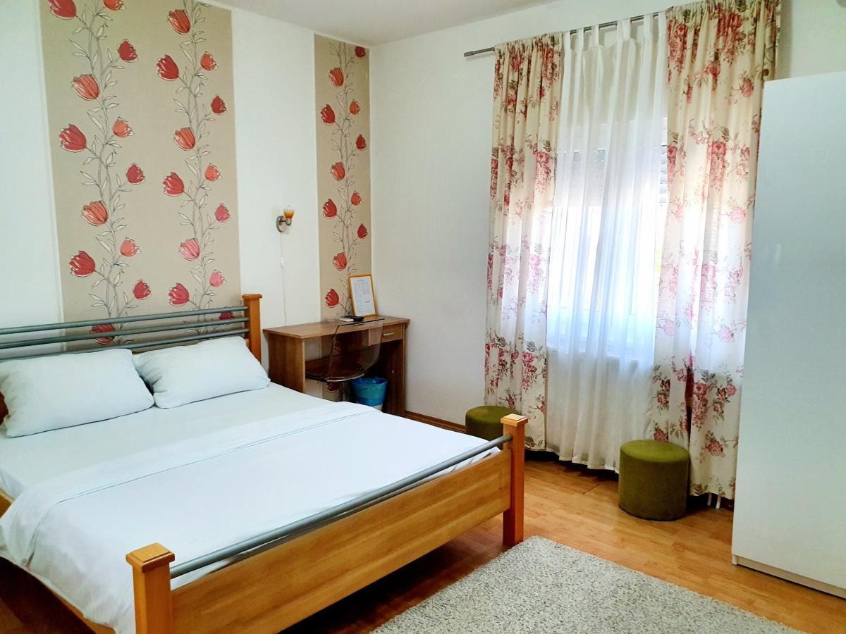 Rooms Villa Luigi Pančevo 외부 사진