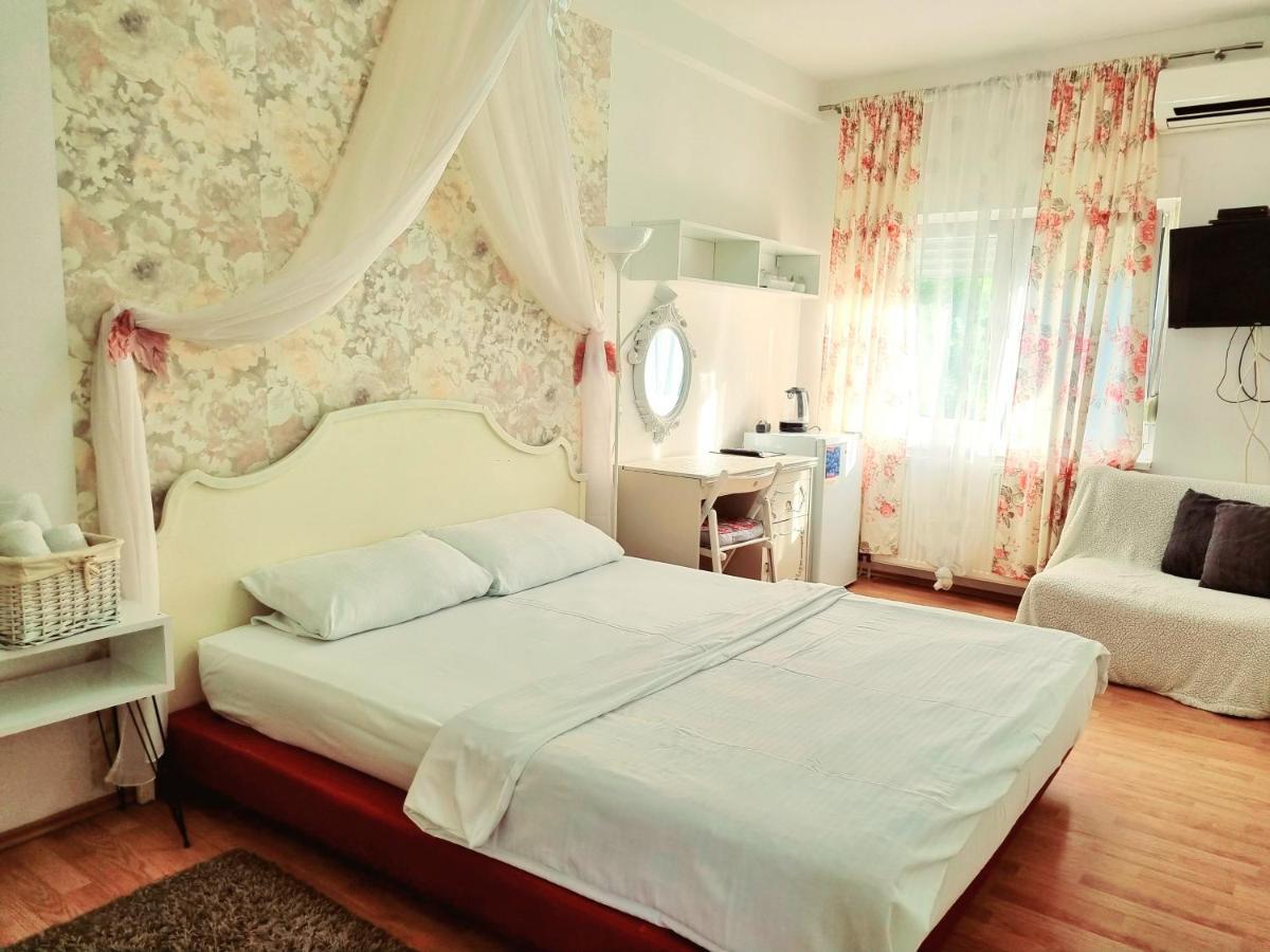 Rooms Villa Luigi Pančevo 외부 사진